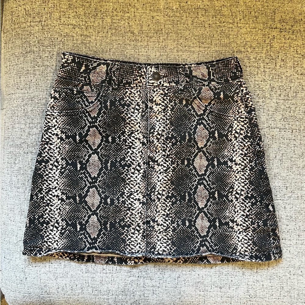 Trendy Snake Print Denim Mini Skirt